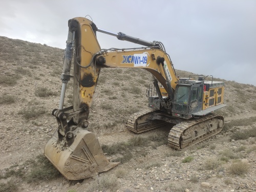 Escavatore Crawler xcmg xe750g usato