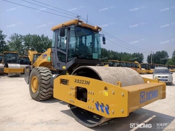 XCMG used single drum vibratory roller XS223H
