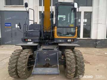 Second hand excavator XE150WB XCMG wheel excavator