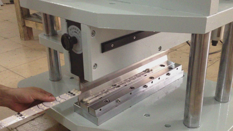 v cut PCB separator for rigid and thick metal PCB**Made in China*CWVC-450