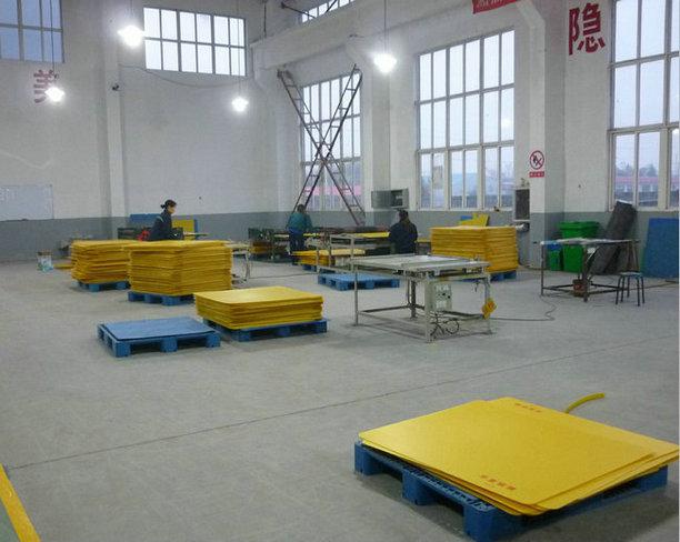 Collapsible PP Coroplast Sheets Coroplast Bins For Recycling High Impact