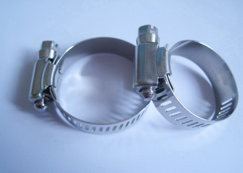 4 Inch American Hose Clamp With Claw Stainless Steel 0.8mm Thickness
