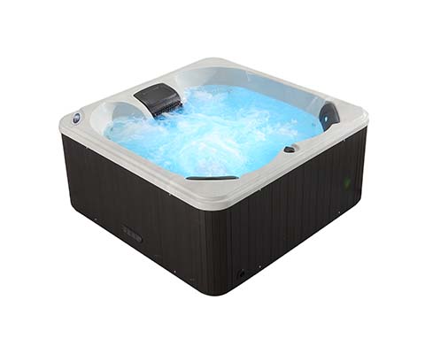 4 Person Hot Tub