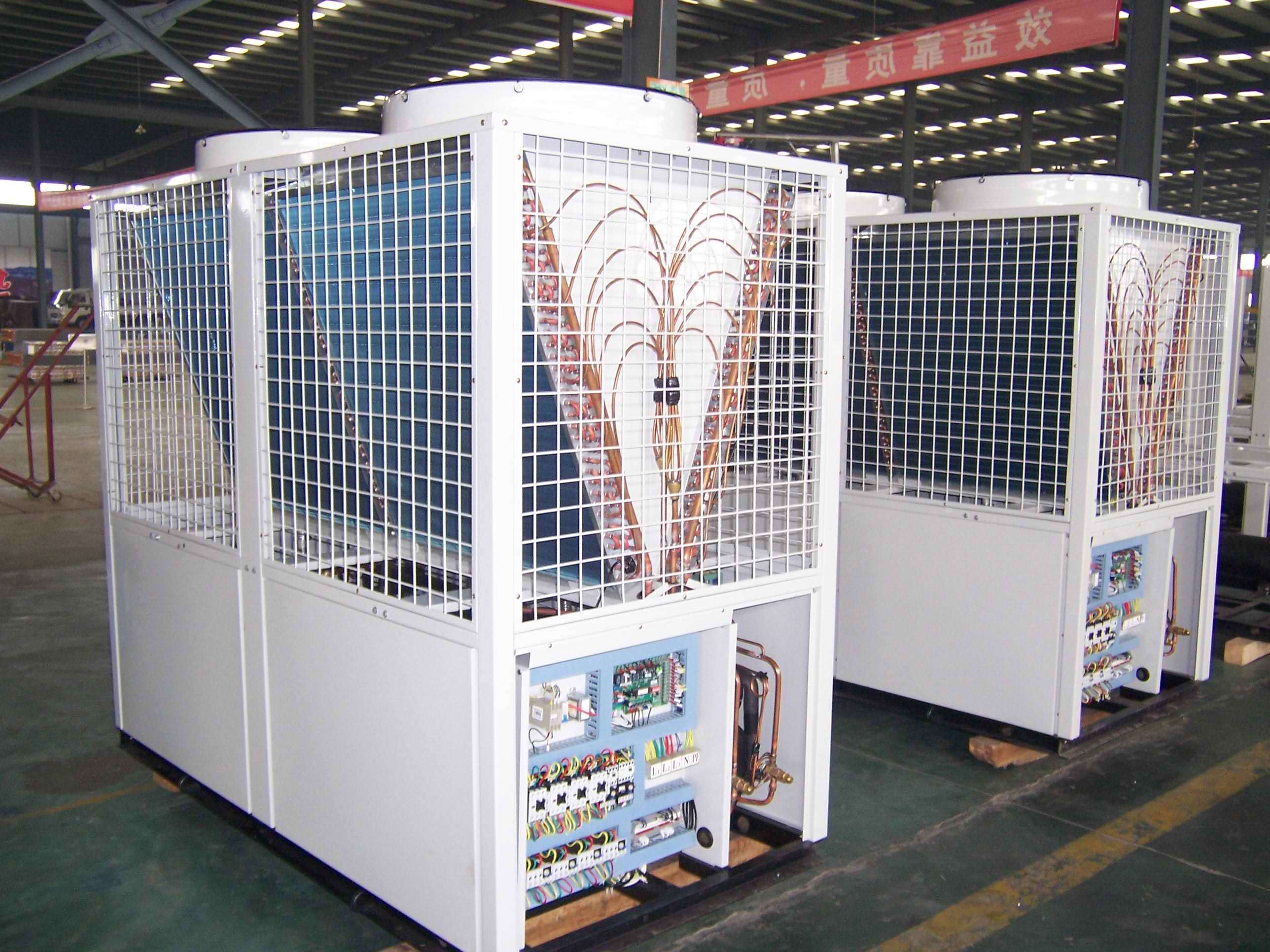 Air Cooled Modular Chiller and Heat Pump