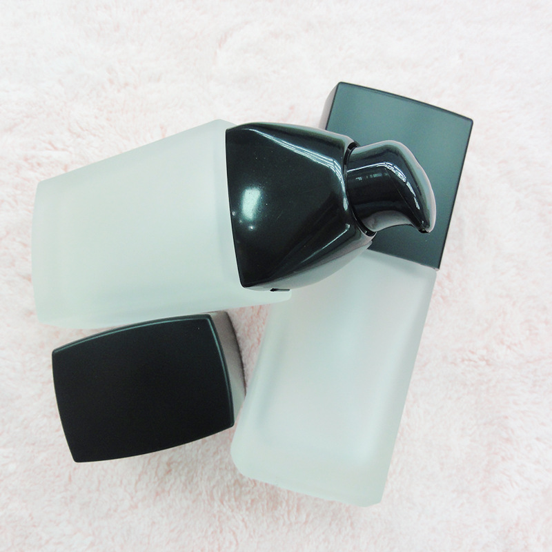 30ml white liquid foundation head glass lotion bottle