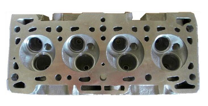 3L Cast Iron Cylinder Head for Toyota