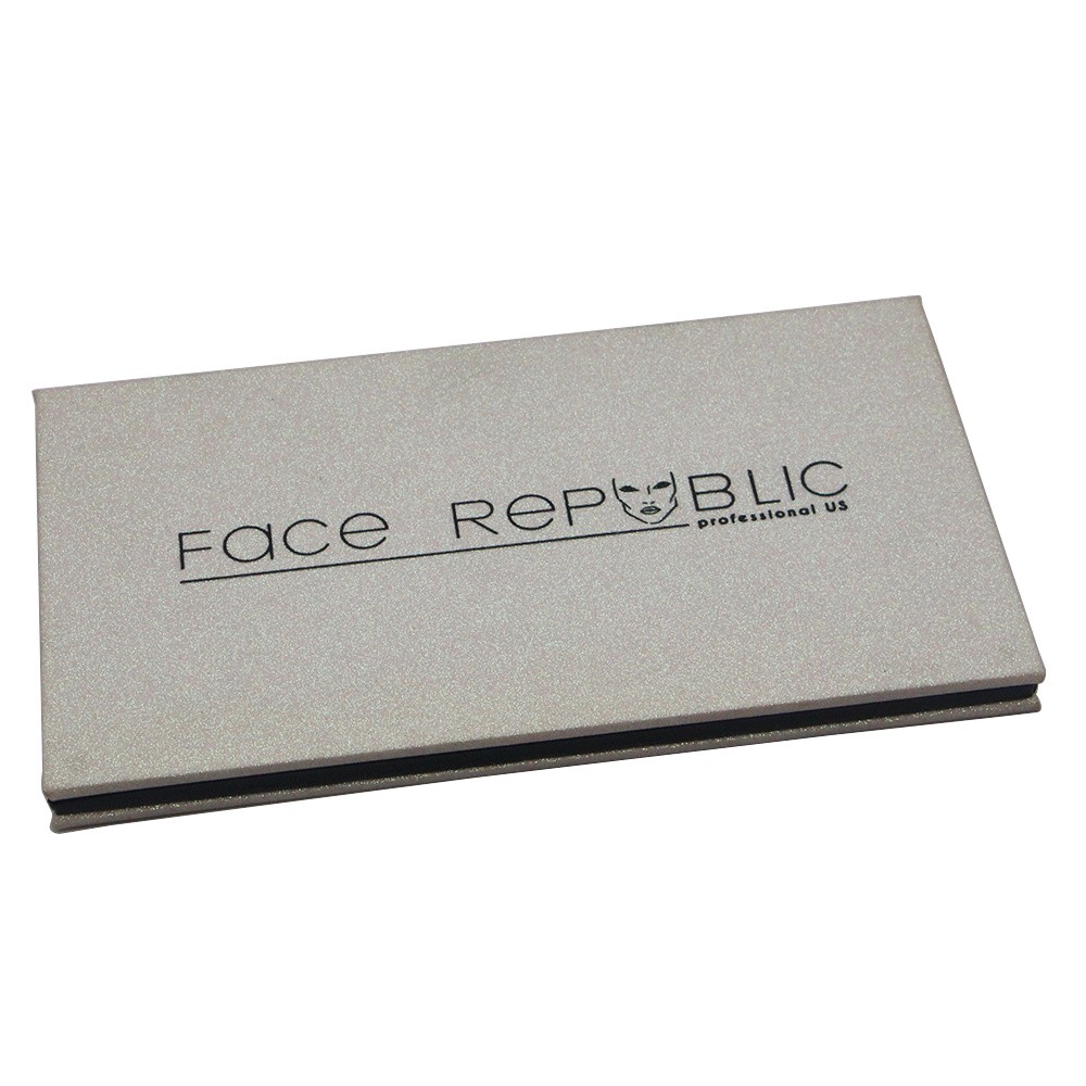 leere Lidschattenpalette empty eyeshadow palette