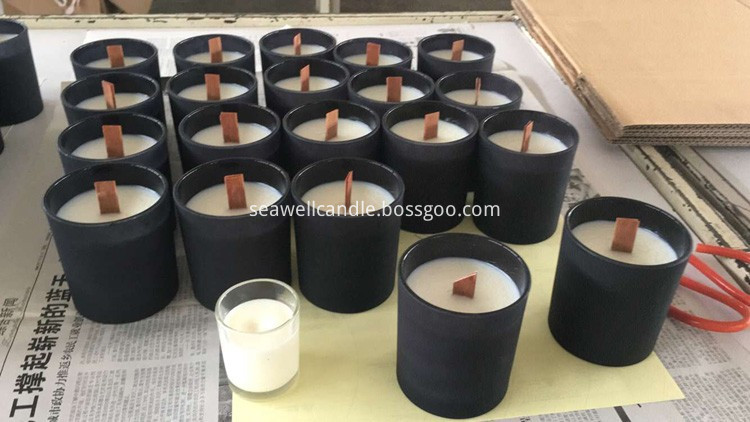 Wood Wick Black Jar Candle