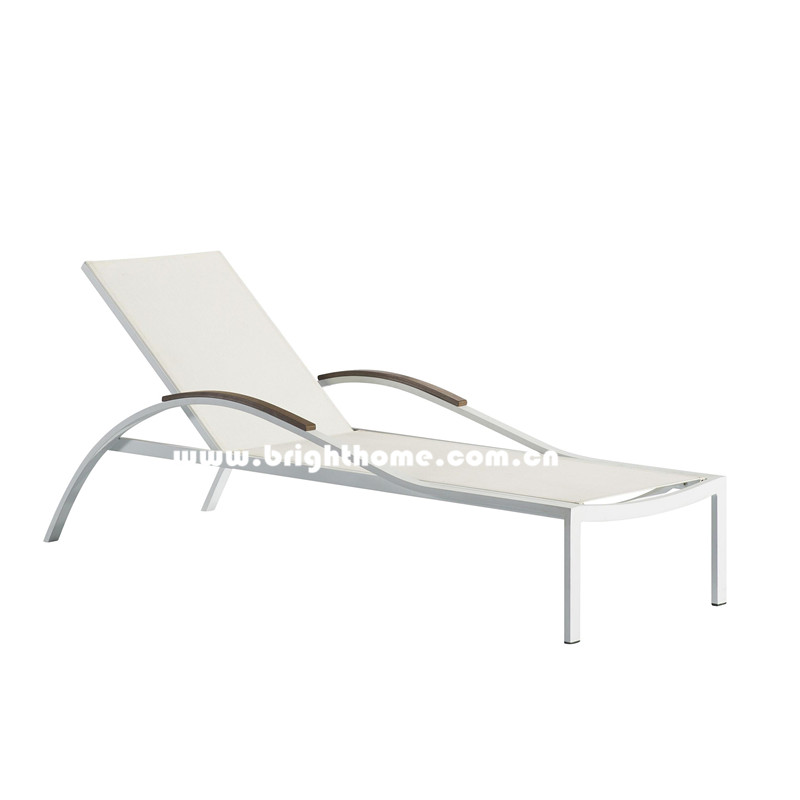 Low Price Outdoor Sun Lounger in Textilene