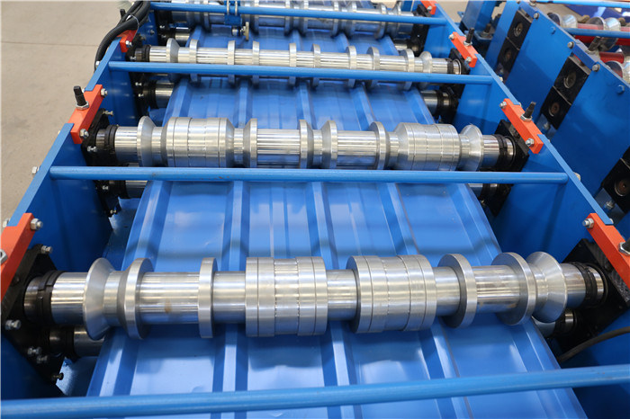 Warna Baja Atap Metal Sheet Roll Forming Machines dengan Kualitas Tinggi untuk Dijual Cina