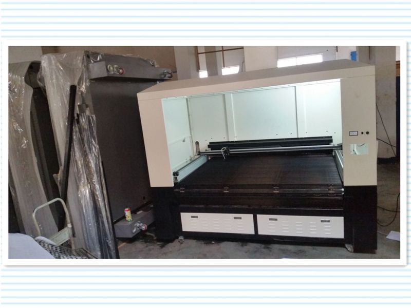 Two Heads Laser Cutting and Engraving Machine for Garment