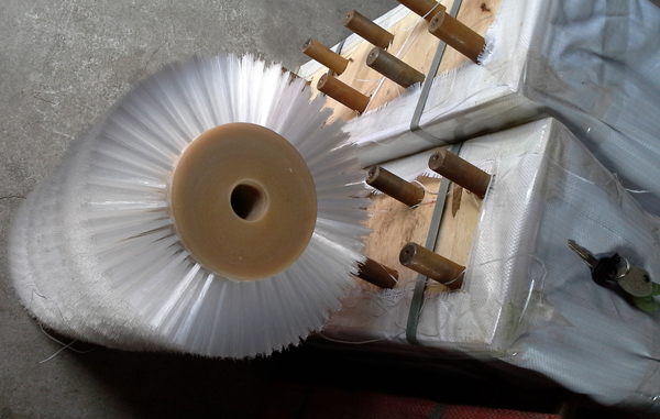 0.5mm Nylon Wire Cleaning Roller Brush (YY-633)