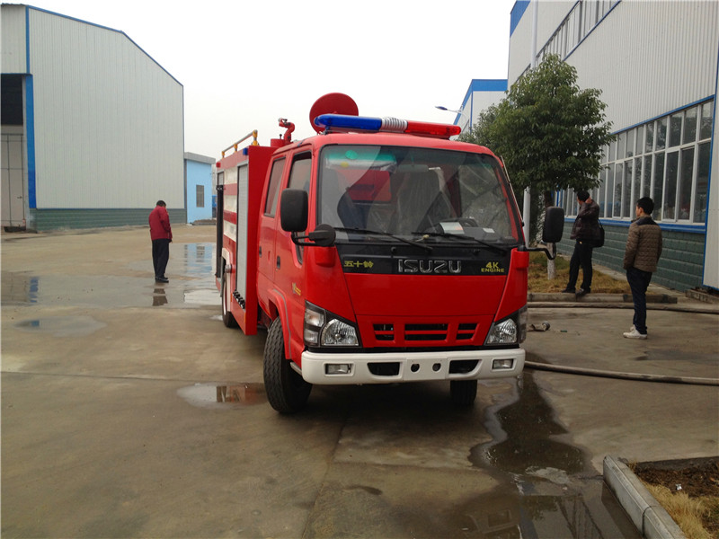 Japanese Brand Isuzu 10t Water Foam Fire Fighting Truck