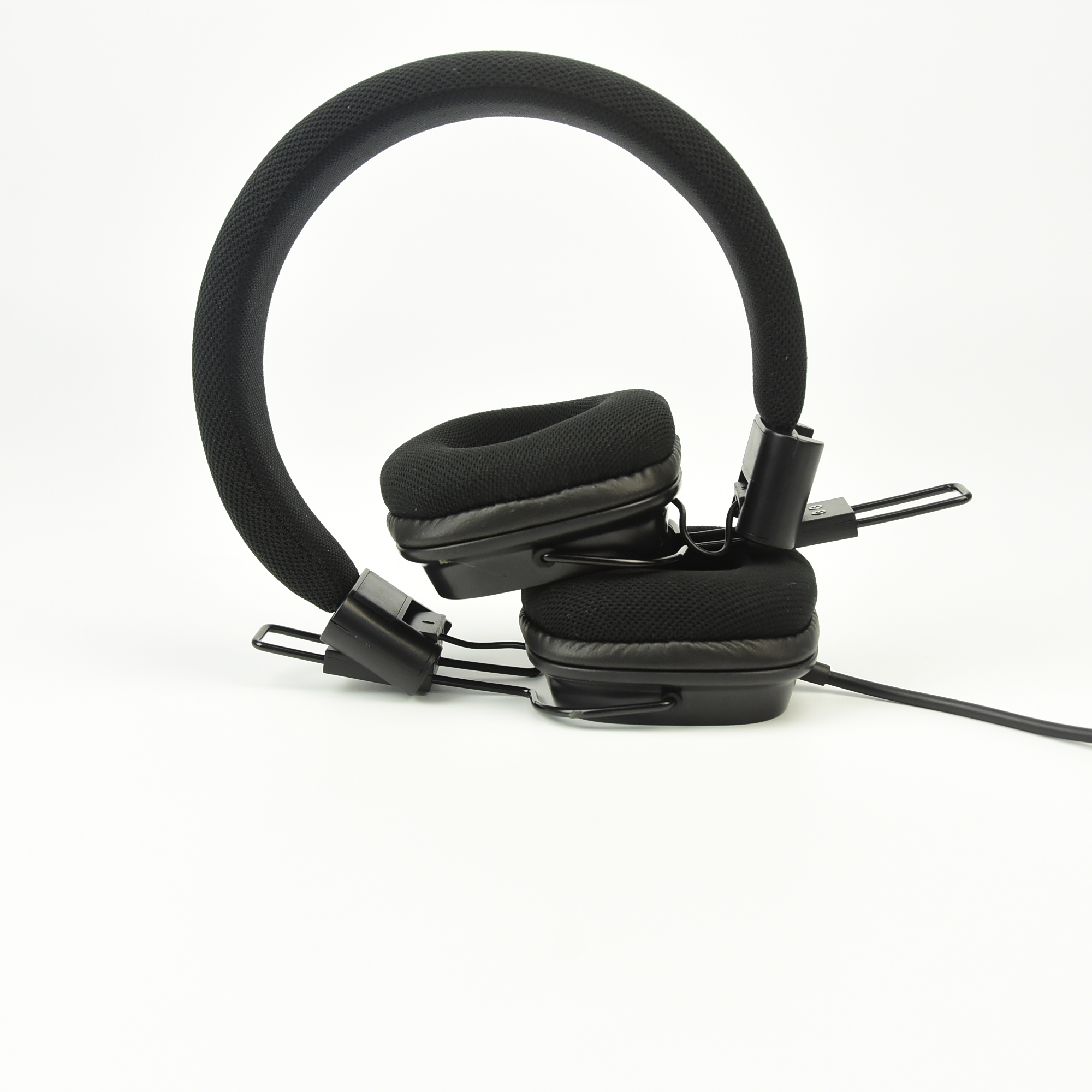 Wired headsets