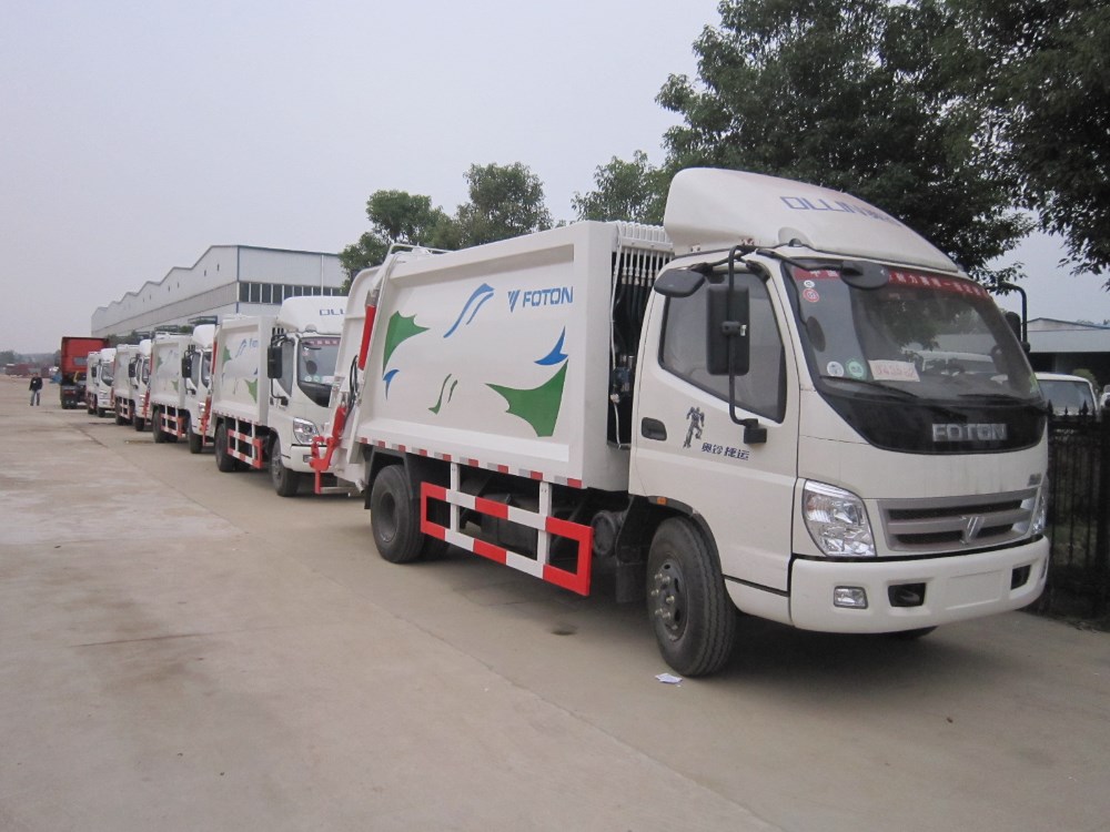 FOTON garbage truck