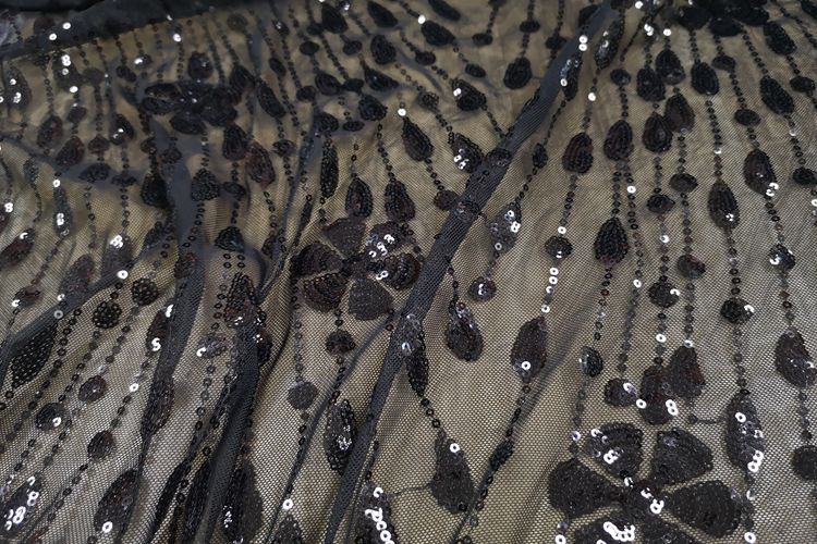 Sexy Custom Black Sequin Embroidered Mesh Fabric