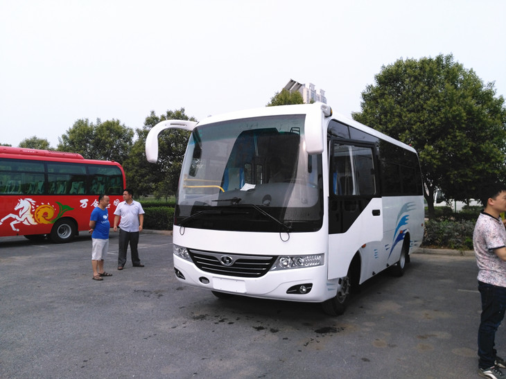 Low Price Chinese 26 Seats Coach with Yuchai Engine