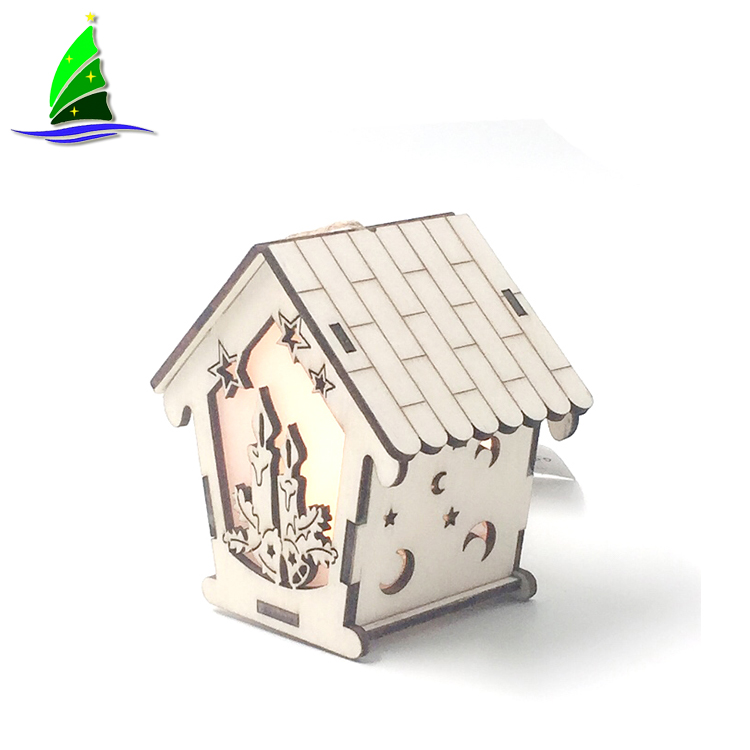 Casa de madeira leve LED Ornament LED Light Wooden House Ornament