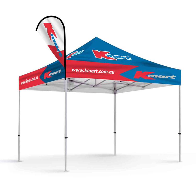 с флагом палаткой with flag tent