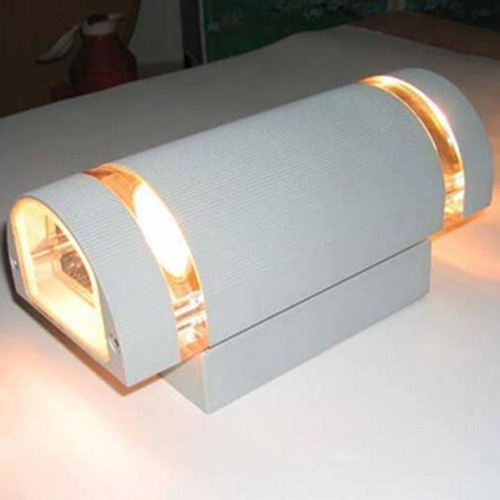 High Quality Two Sides 3W*2 Outdoor LED Wall Light with Ce
