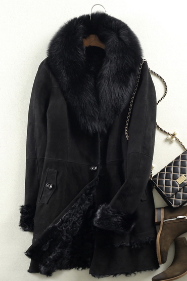 Black Lady's Shearing Leather and Fur Jacket Long Style Fox Fur