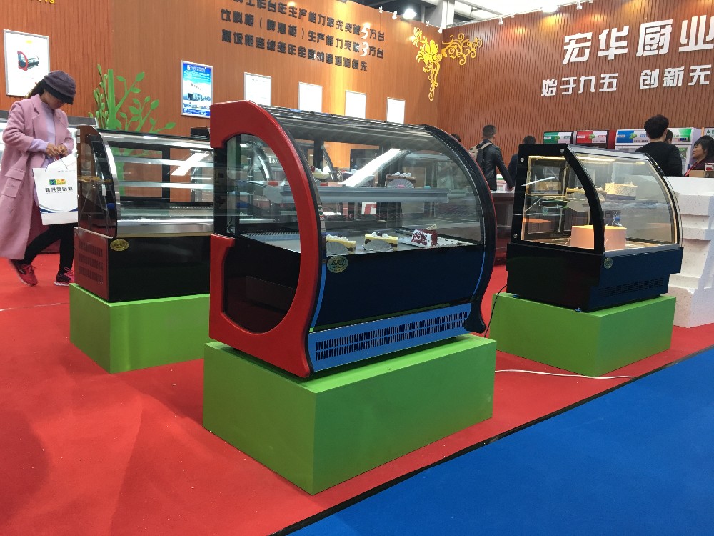 Supermarket Refrigerator Cake Display Showcase