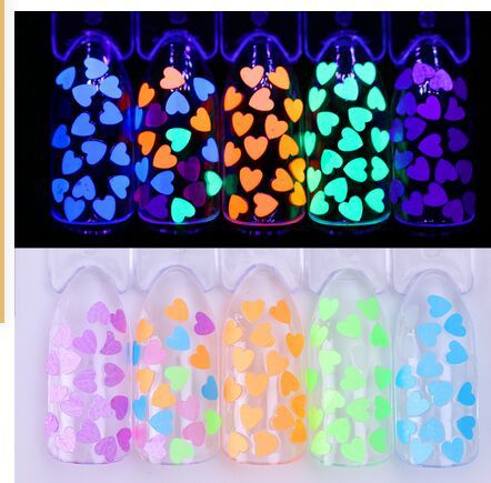 China Fluoreszierende Leuchtende Effekt Glitter Pailletten Neon Glow Liebesherz Pailletten Gluhende Glitzerplattchen Fur Die Nagelkunst Hersteller