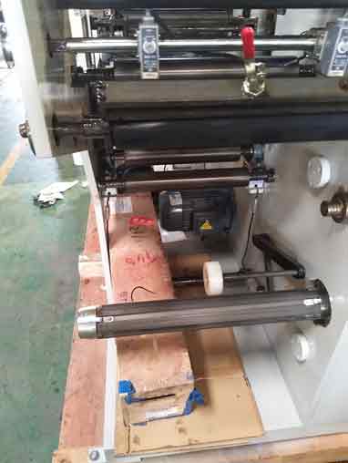 Label rotary die cutting machine