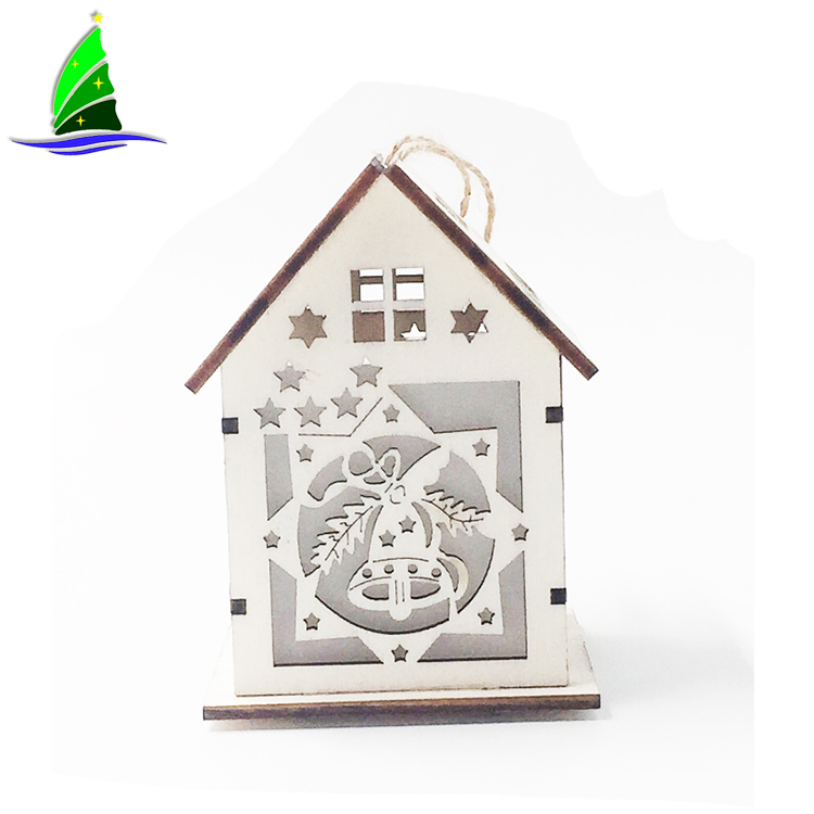 Casa de madeira pequeno sino cena Wooden House Small Bell Scene