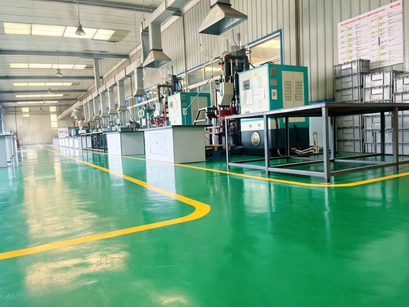 Modify photos of the vulcanization workshop