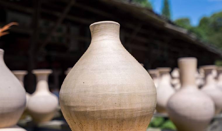 山西朔州陶瓷外贸转型升级产品远销60多个国家和地区