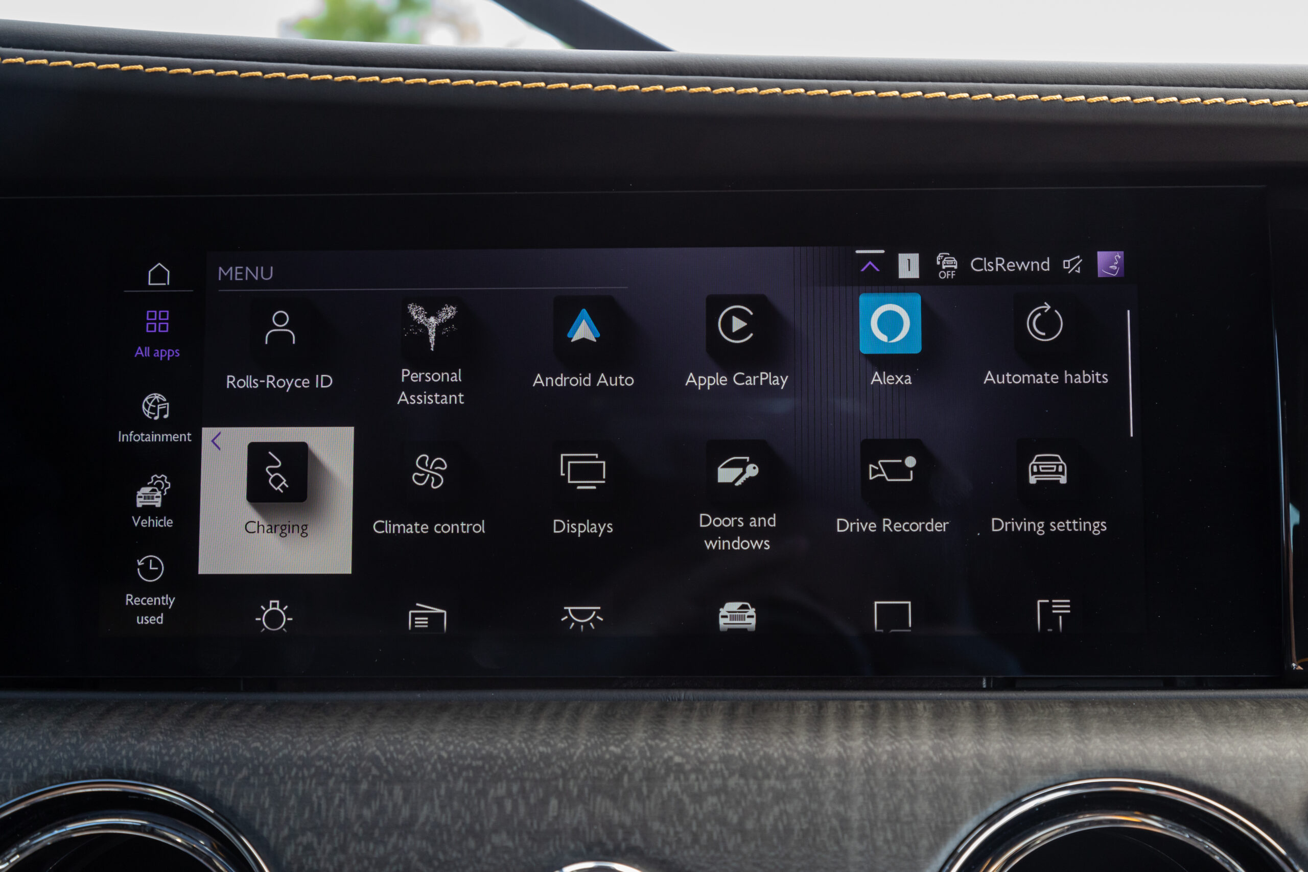 2024 Rolls-Royce Spectre | Foto oleh Christian Lantry