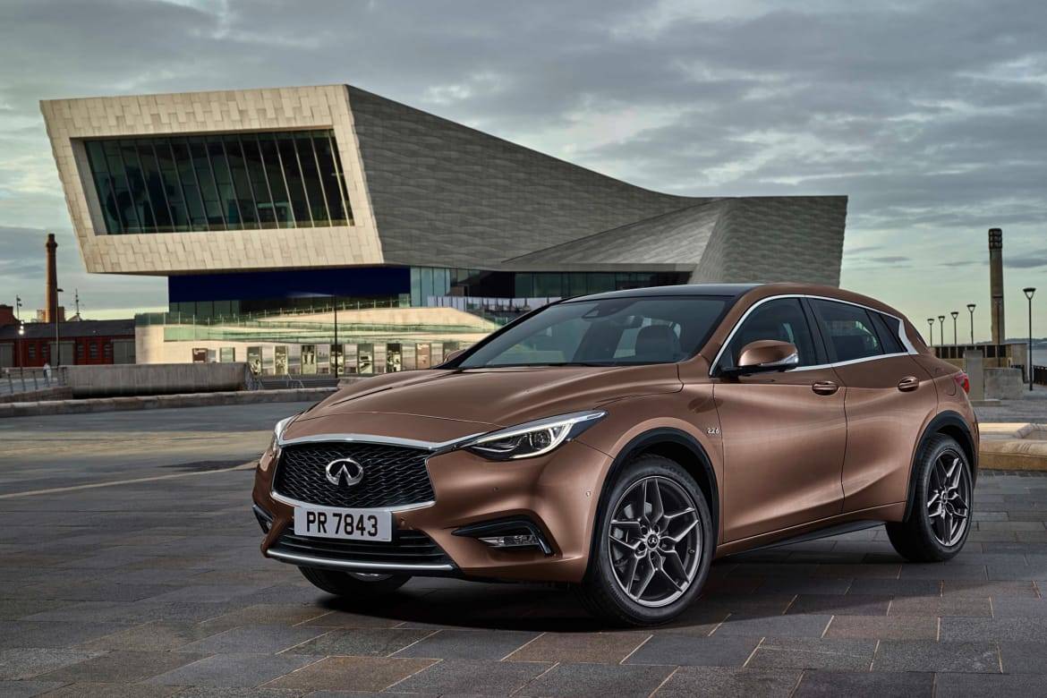 Infiniti publie la première photo de 2017 Q30
