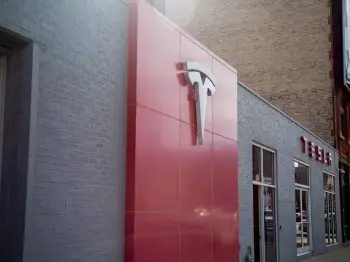 Tesla aborde les rapports des plaintes réprimées des propriétaires