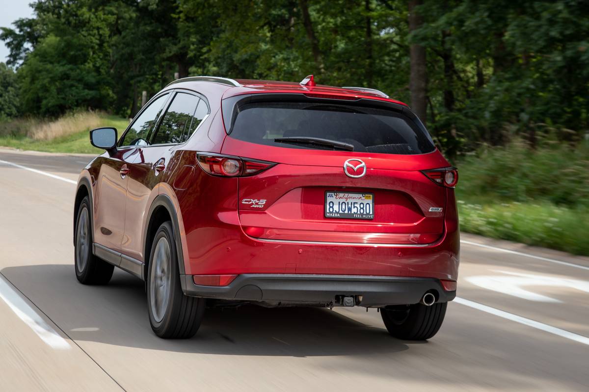 mazda-cx-5-2019-02-angle--dynamic--exterior--rear--red.jpg
