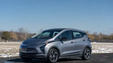 Chevrolet Bolt EV akan dihentikan pada akhir tahun: Haruskah Anda mendapatkannya selagi bisa?