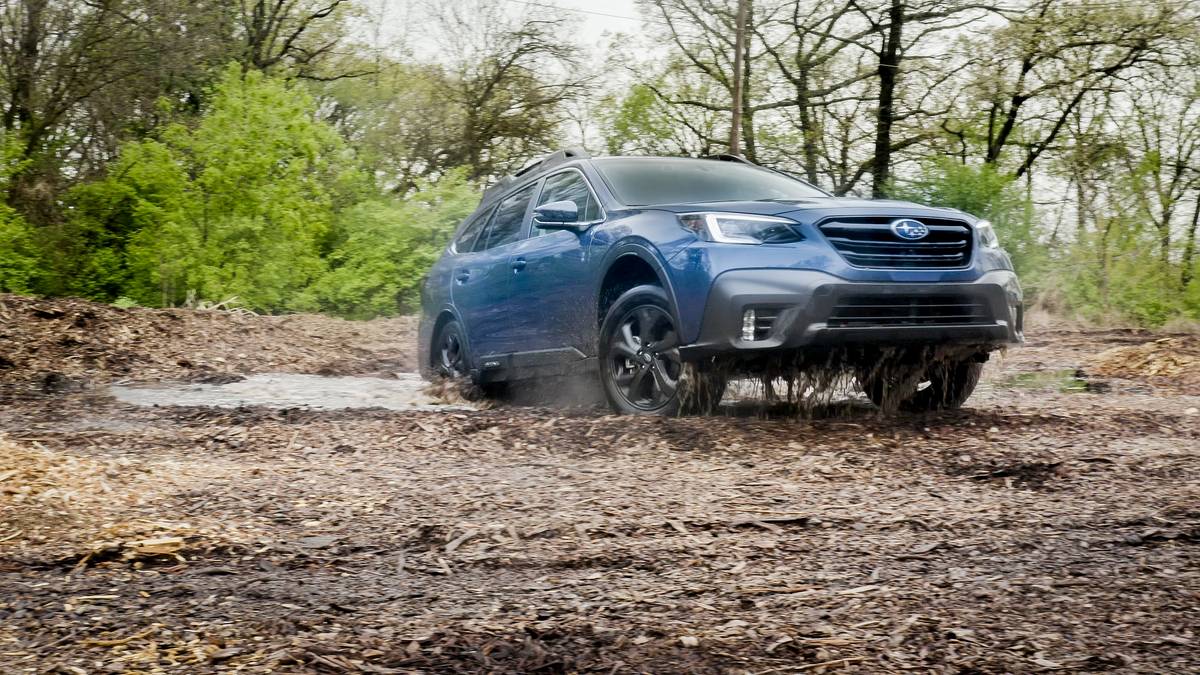 2020 Subaru Outback Onyx Edition: 4 façons c'est le mouton noir de la famille Outback