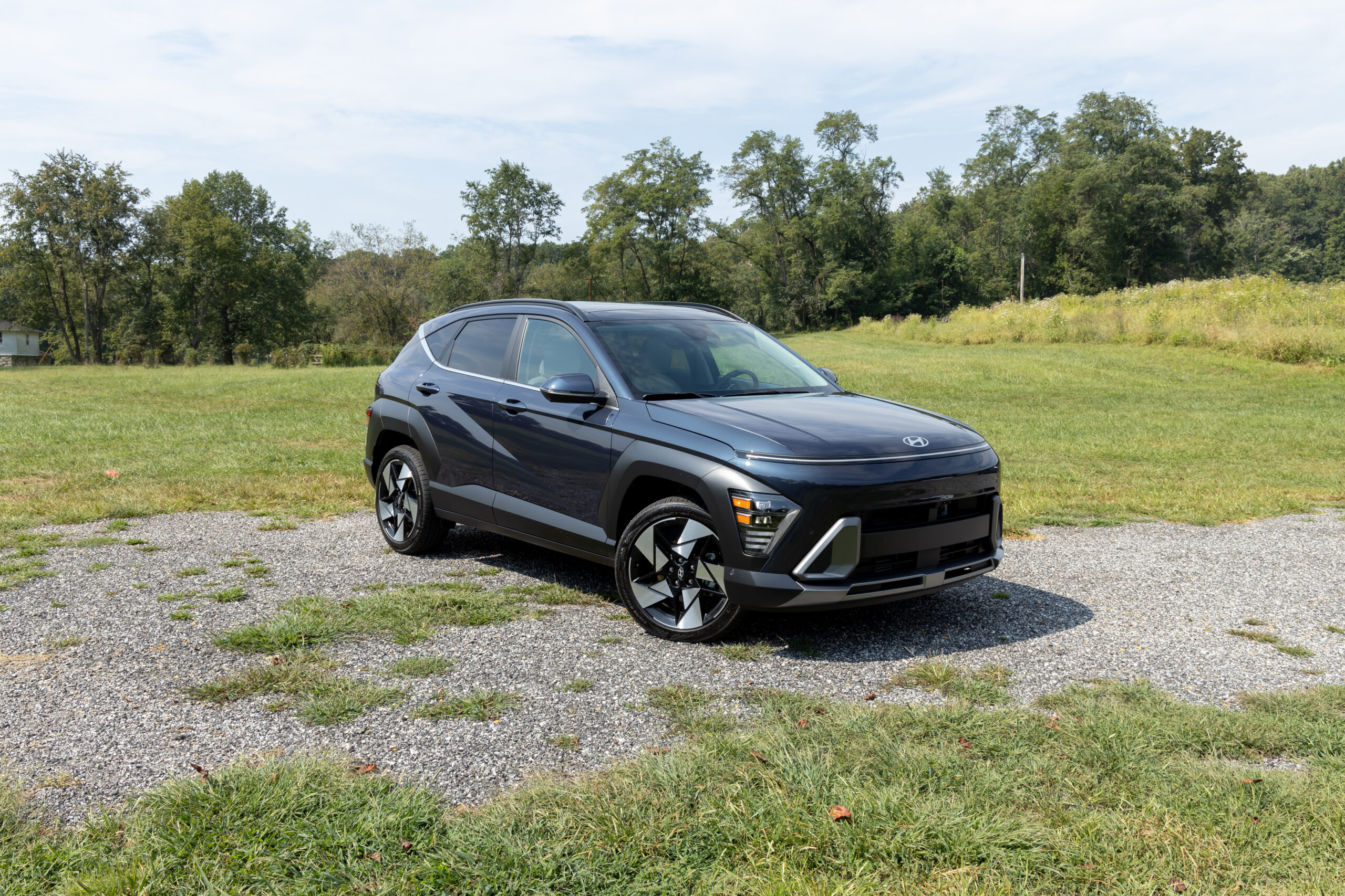 hyundai-kona-2024-40-exterior-front-angle