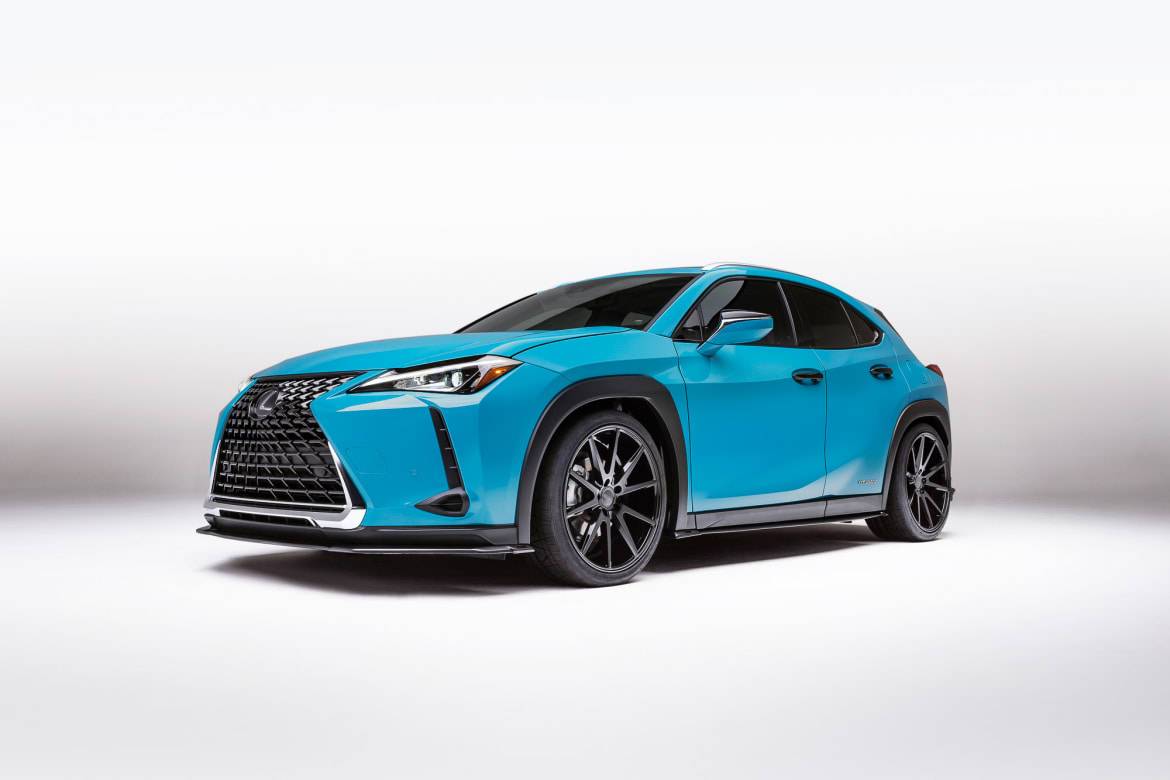 01-Lexus-ux250H-Angle-Blue-Exteriör-front.jpg