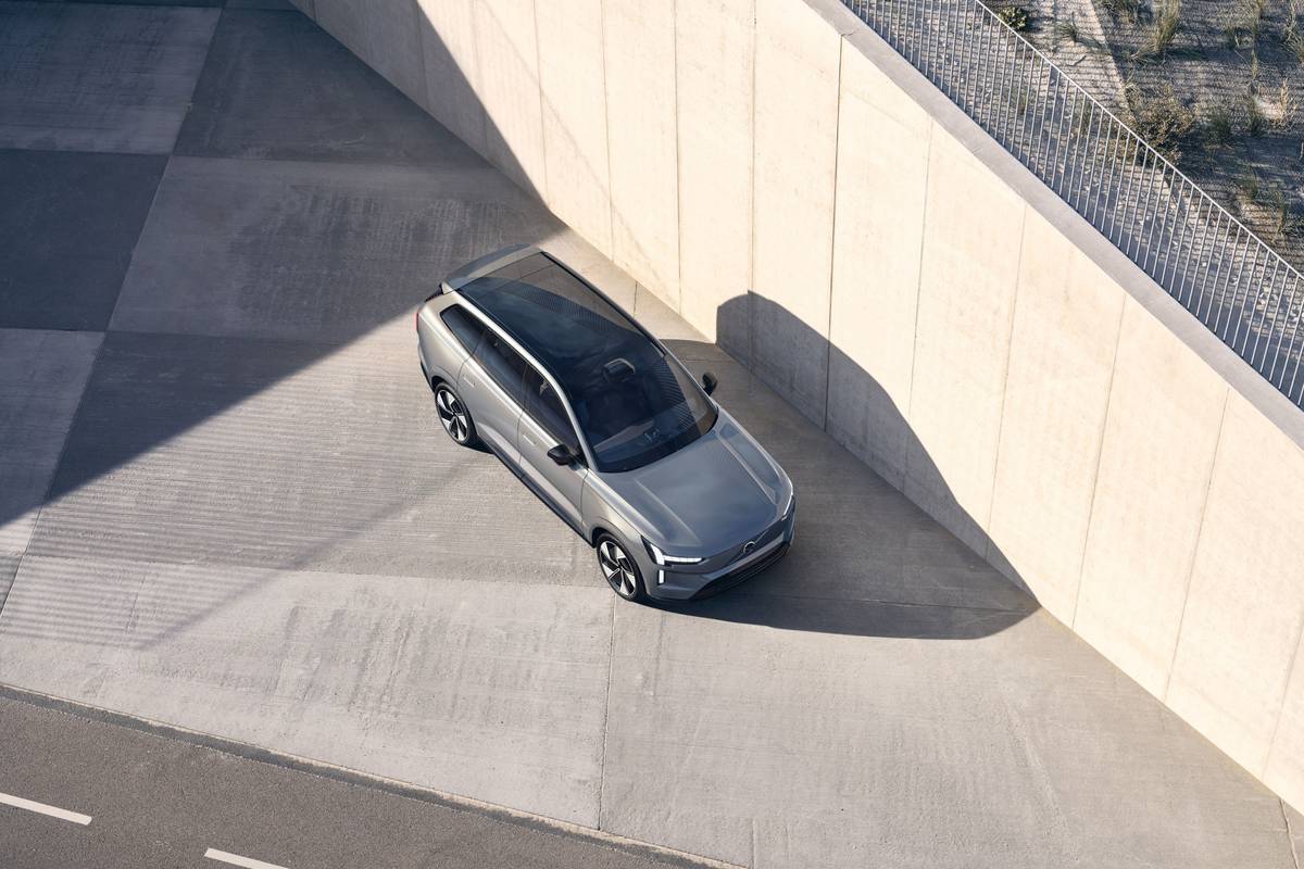 2024 Volvo EX90 | Gambar pabrikan