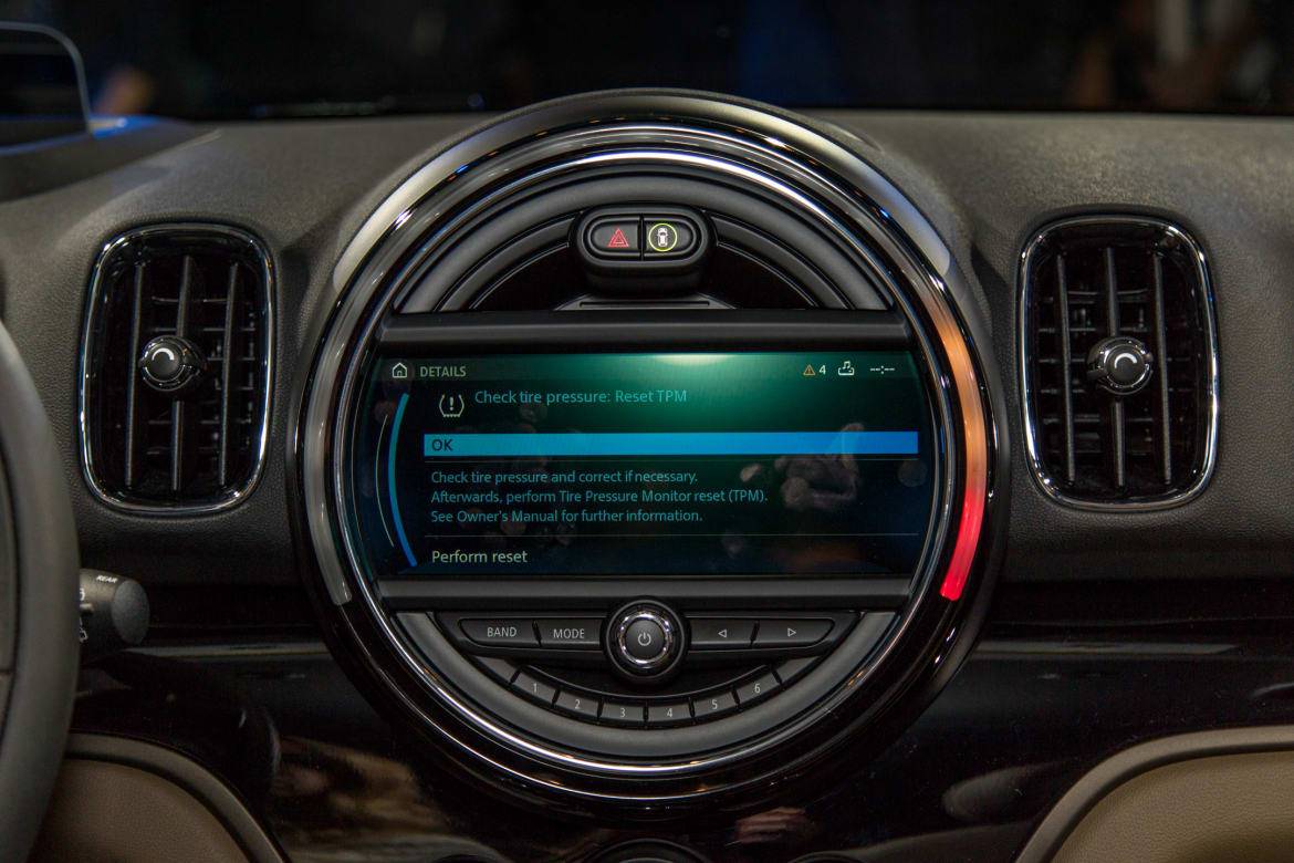 2017 Mini Countryman Cooper S | Foto oleh Angela Conners