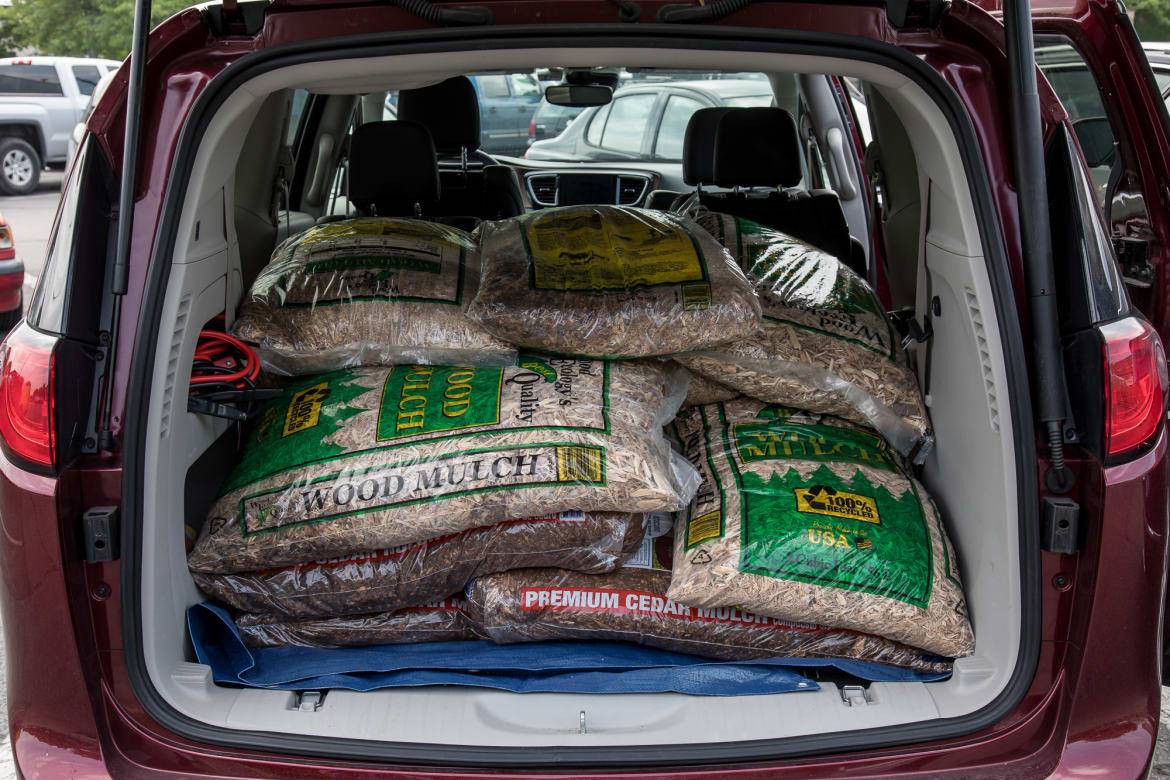 04-Pacifica-2017-VS-Atlas-2018- .jpg