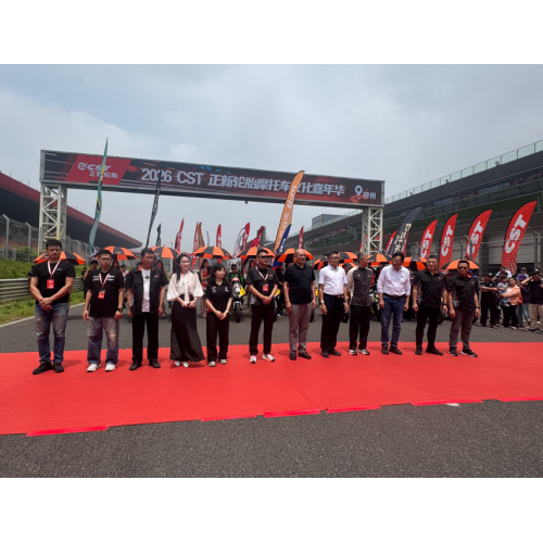 Carnaval cultural de motocicletas CST Cheng Shin Tire 2026: SCOYCO debuta con engranajes de carreras de alto rendimiento