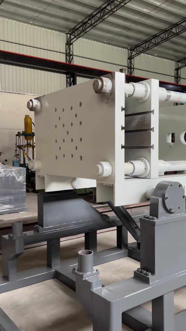 Semi-finished product gravity casting machine