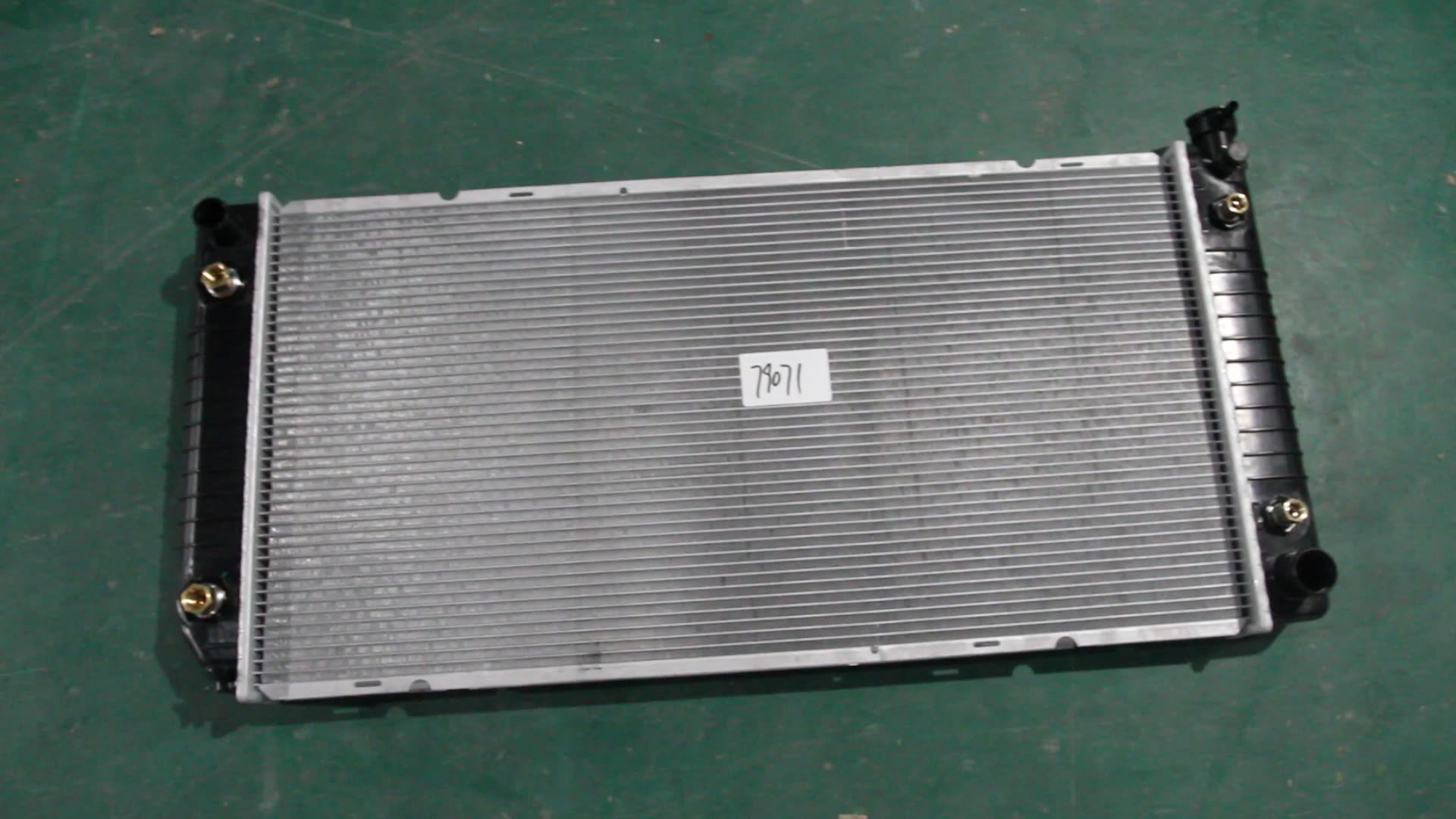 OEM 52486598 15143107 China Car Radiator Manufacturer for Chevrolet Sliverado 1500 V6 4.3L Auto Cooling Radiator 151931071