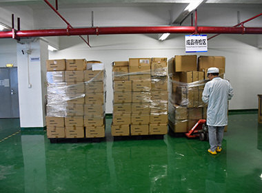 完成した製品待合室