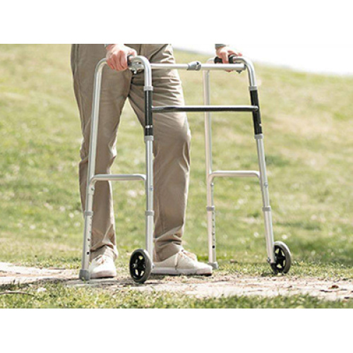 The college problem of walking AIDS