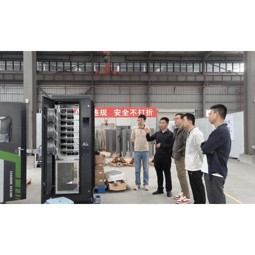 Тайские клиенты посетили Chongqing Sennan Electric для проверки на месте и достигли плана глубокого сотрудничества