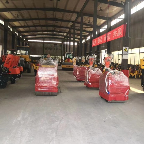 18 sets small road rollers of Ocean Machinery were loaded and exported to Panama