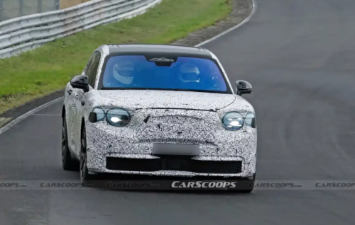 Bentley представляет вторую модель внедорожника, шпионские снимки